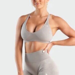 cross back sports bra